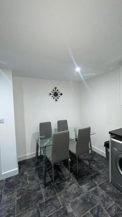 2 Bed Room Luxury Apartment In Old Kent Road London Kültér fotó